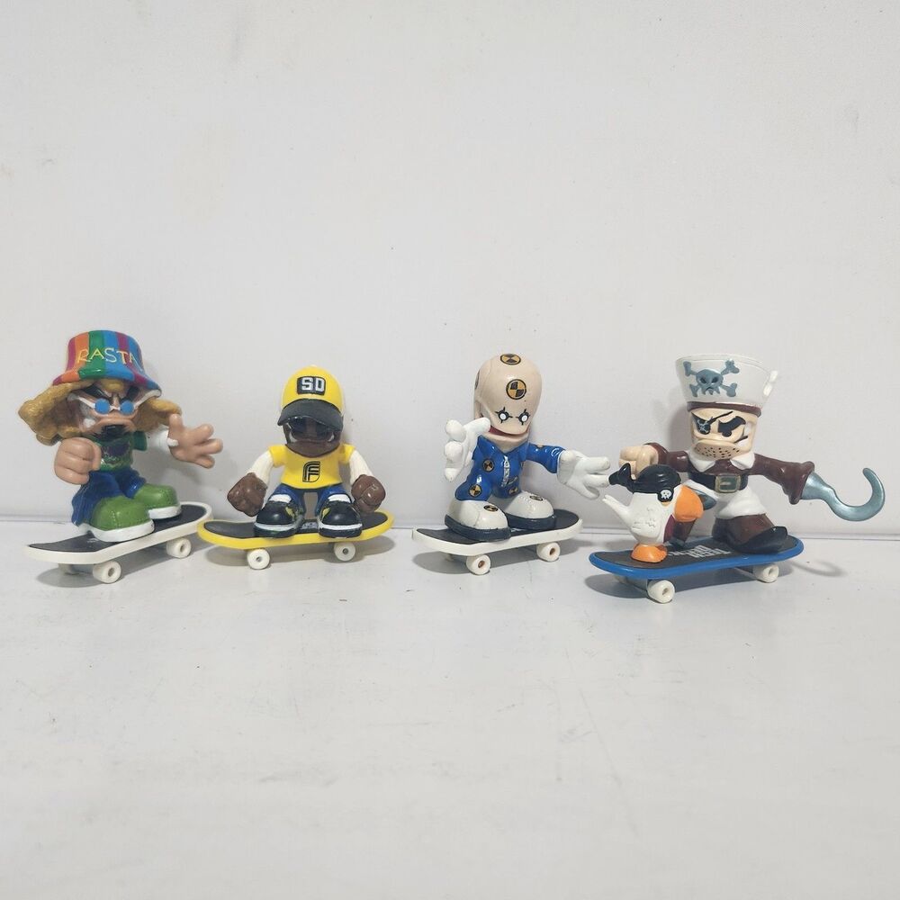 Tech Deck Dudes & Boards Lot: Rod, Whiplash, Rasta, Woody, Roscoe Parrot